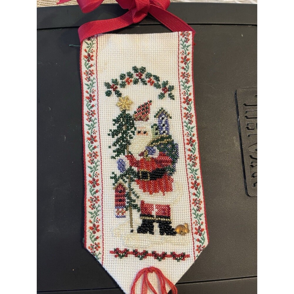 Vintage Handmade Christmas Embroidery Ornament - Santa  4¼" C20